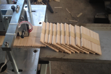 wooden-stick-bundling-machine
